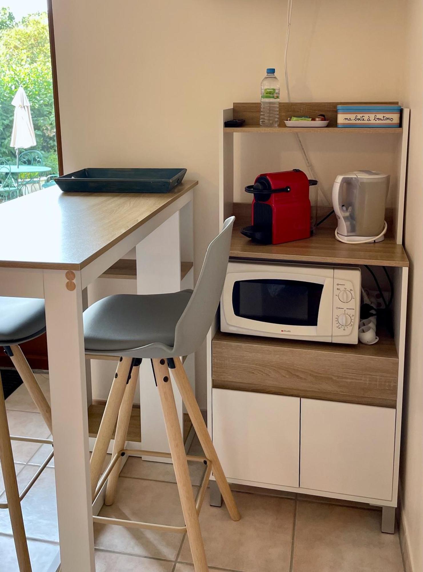 Chambres D'Hotes Les Tilleuls Poullaouen Exteriör bild