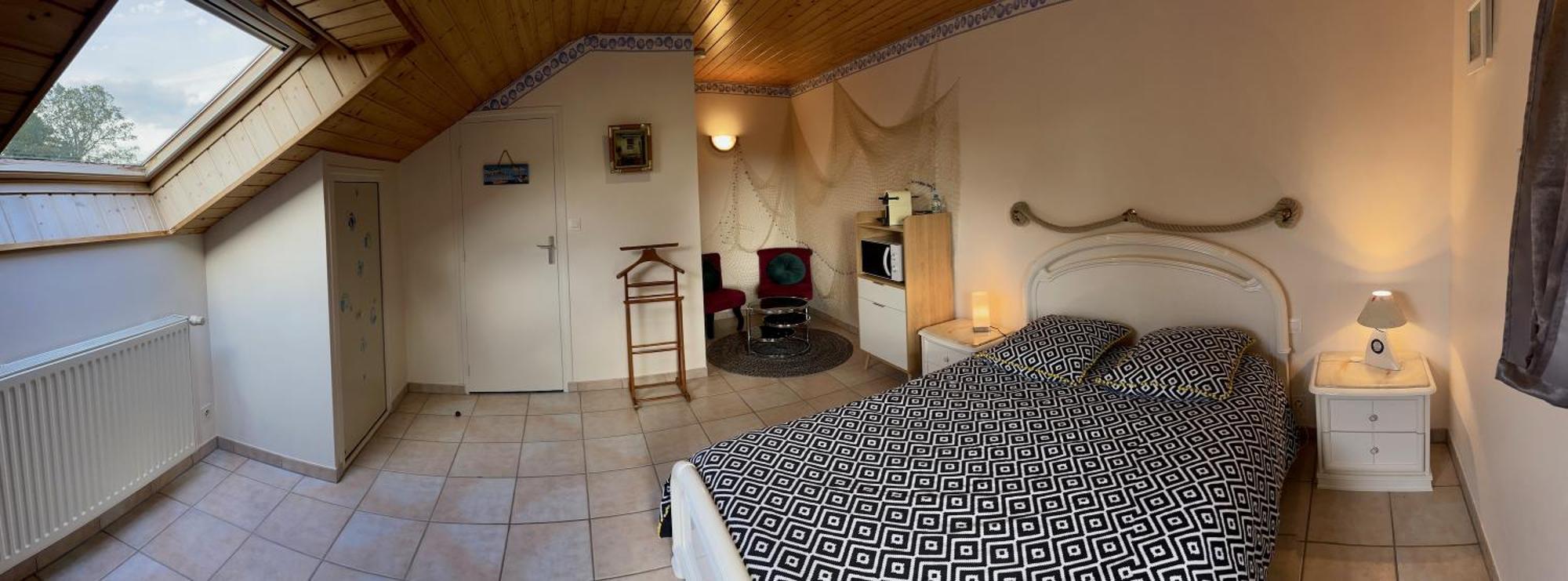 Chambres D'Hotes Les Tilleuls Poullaouen Exteriör bild